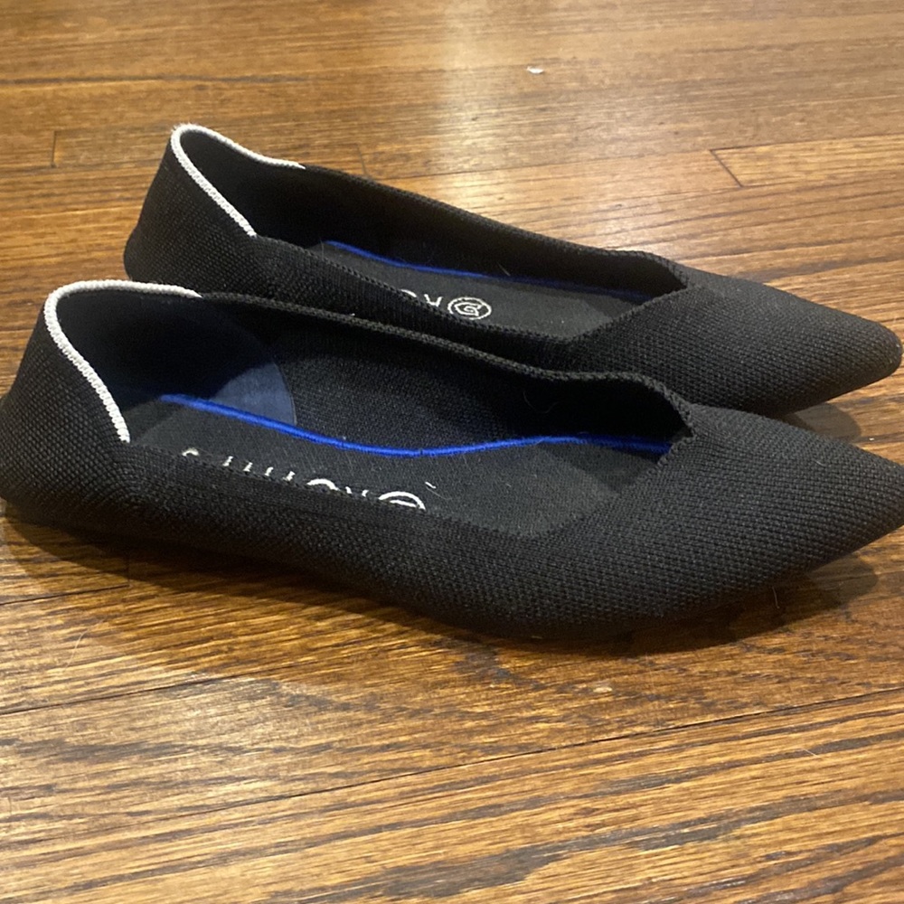 (Fits like size 8-  Rothy's Black The Point Ballet Flats